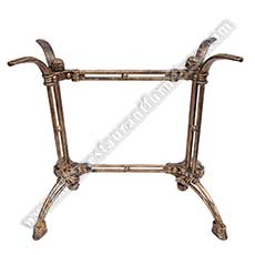 restaurant brass table base 1951_antique claw iron table base_4 seat claw shape table base